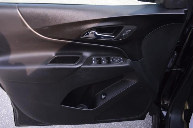 Photo of 2023 Mosaic Black Metallic Chevrolet Equinox