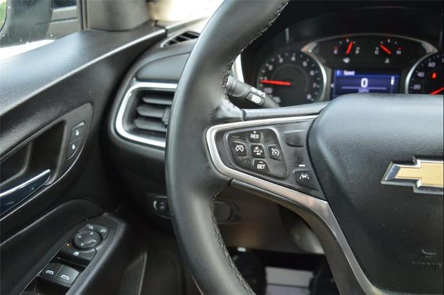 Photo of 2023 Mosaic Black Metallic Chevrolet Equinox