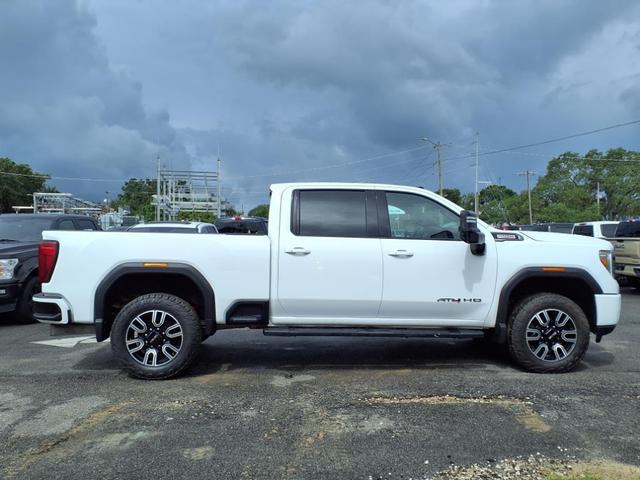Photo of 2023 Summit White GMC Sierra 2500