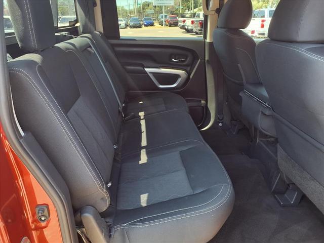 Photo of 2019 Cayenne Red Metallic Nissan Titan