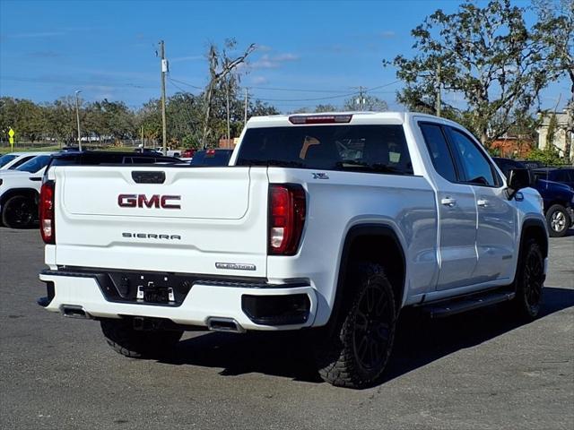 Photo of 2022 Summit White GMC Sierra 1500