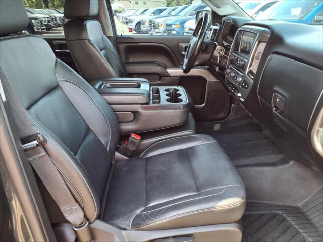 Photo of 2018 Graphite Metallic Chevrolet Silverado 1500