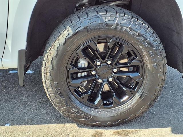 Photo of 2019 Summit White Chevrolet Silverado 1500