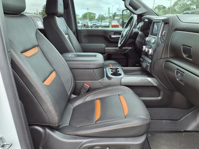 Photo of 2022 Summit White GMC Sierra 2500