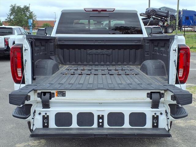 Photo of 2022 Summit White GMC Sierra 2500