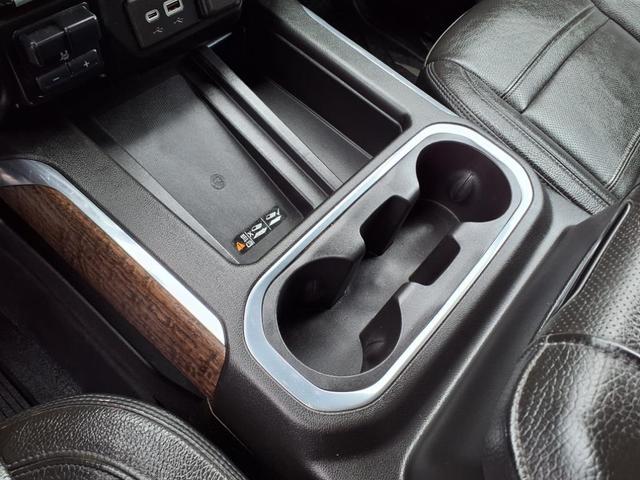 Photo of 2021 White GMC Sierra 2500
