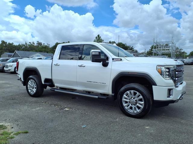 Photo of 2021 White GMC Sierra 2500