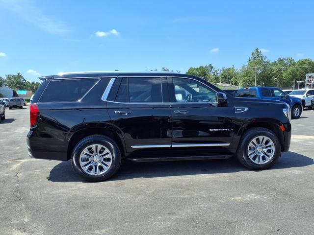 Photo of 2024 Onyx Black GMC Yukon