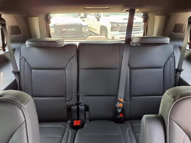 Photo of 2024 Onyx Black GMC Yukon
