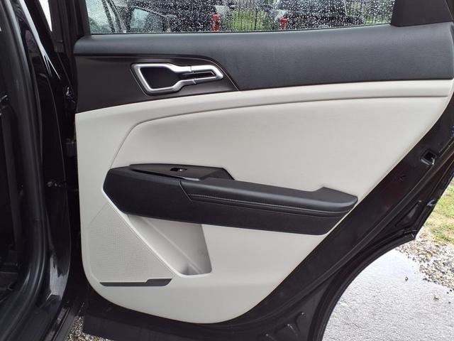 Photo of 2024 Ebony Black Kia Sportage