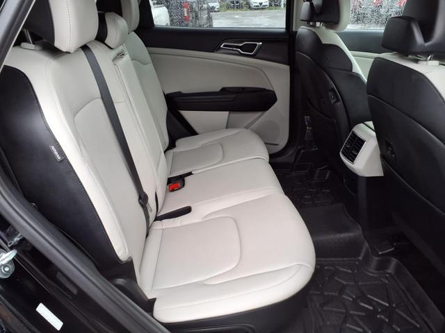 Photo of 2024 Ebony Black Kia Sportage