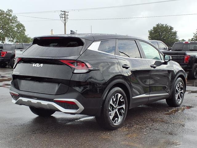 Photo of 2024 Ebony Black Kia Sportage