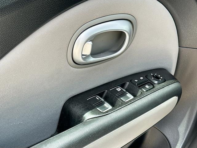 Photo of 2017 Bright Silver Kia Soul