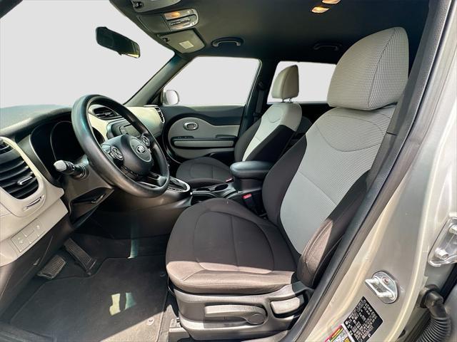 Photo of 2017 Bright Silver Kia Soul