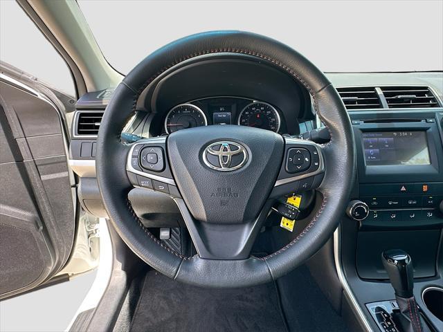 Photo of 2017 White Toyota Camry
