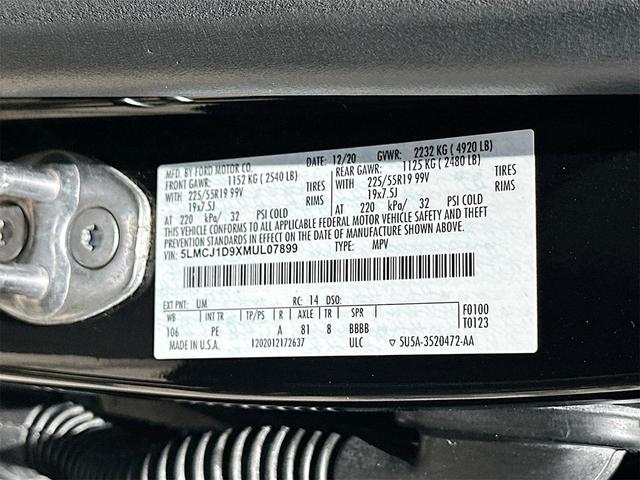 Photo of 2021 Infinite Black Lincoln Corsair