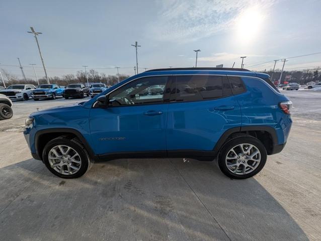 Photo of 2024 Hydro Blue Pearlcoat Jeep Compass