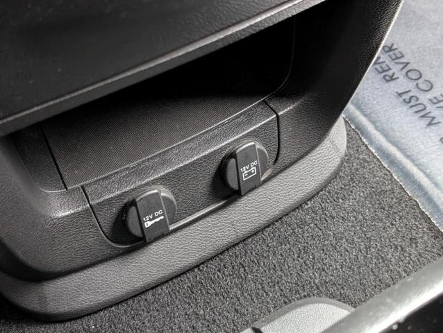 Photo of 2019 Granite Crystal Clearcoat Metallic Dodge Grand Caravan