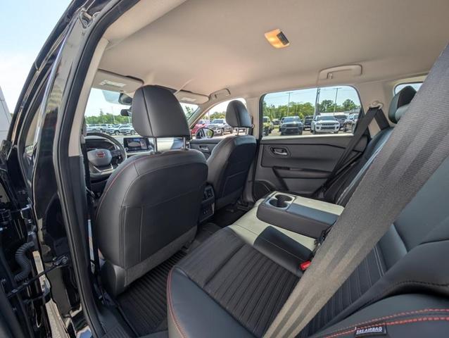 Photo of 2025 Black Nissan Rogue
