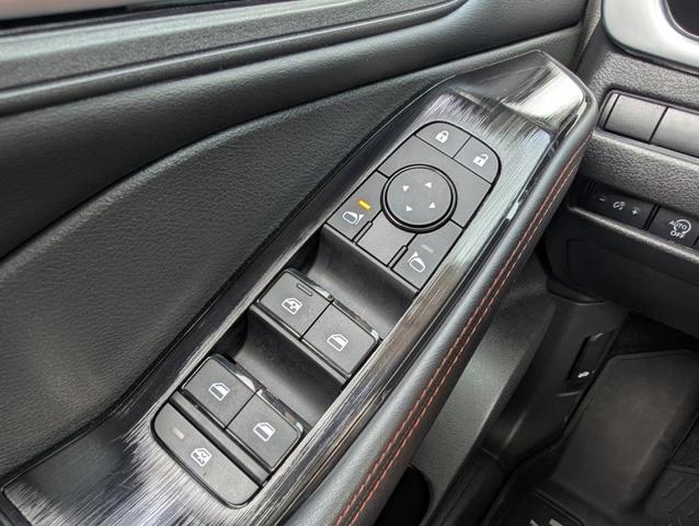 Photo of 2025 Black Nissan Rogue