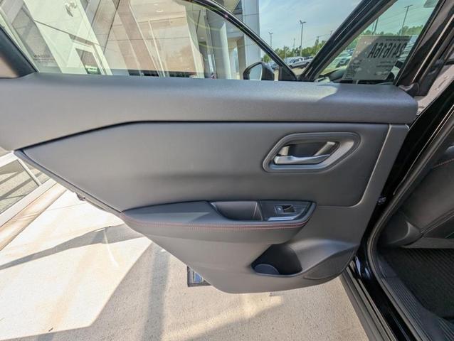 Photo of 2025 Black Nissan Rogue