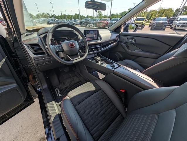 Photo of 2025 Black Nissan Rogue