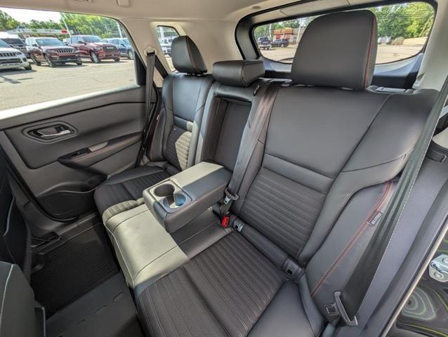 Photo of 2025 Black Nissan Rogue