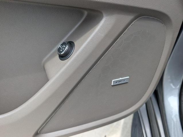 Photo of 2018 Satin Steel Metallic Chevrolet Traverse