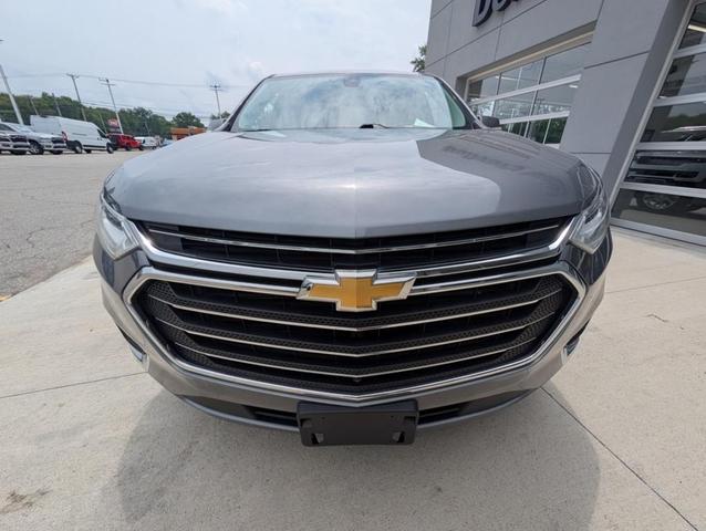 Photo of 2018 Satin Steel Metallic Chevrolet Traverse