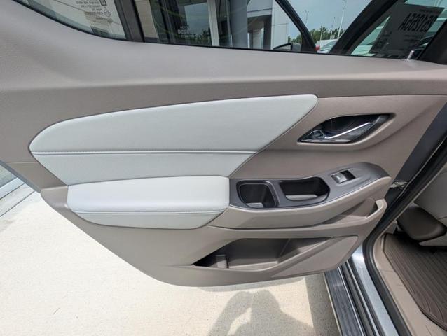 Photo of 2018 Satin Steel Metallic Chevrolet Traverse