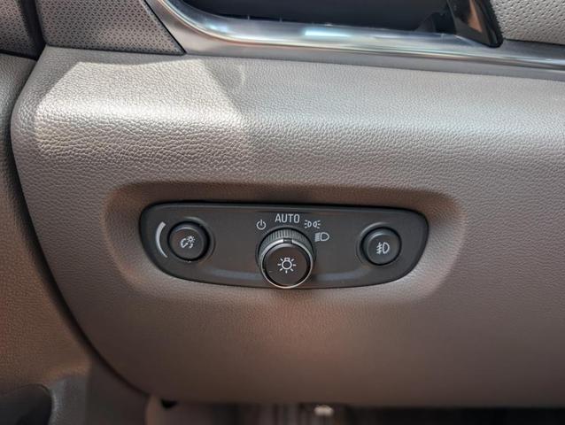 Photo of 2018 Satin Steel Metallic Chevrolet Traverse