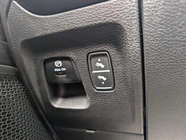 Photo of 2025 Silver RAM 1500