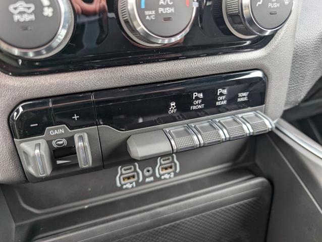Photo of 2025 Silver RAM 1500