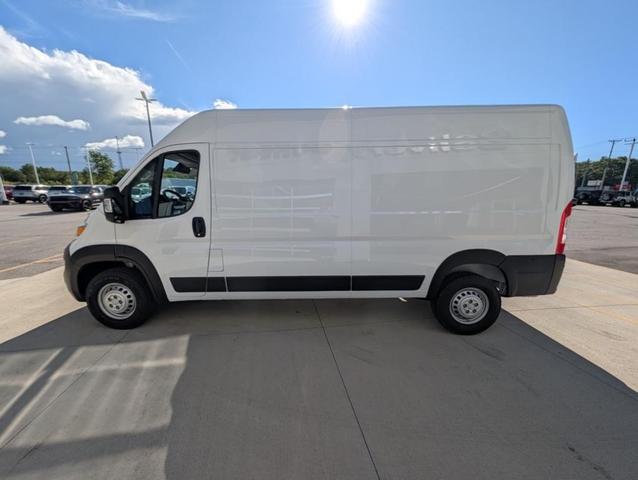 Photo of 2025 Bright White RAM ProMaster 2500