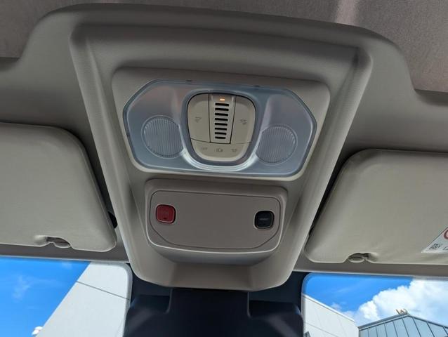 Photo of 2025 Bright White RAM ProMaster 2500