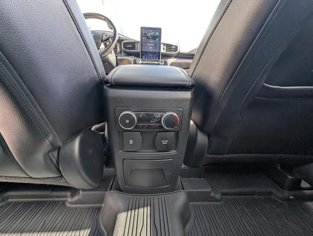 Photo of 2022 Agate Black Metallic Ford Explorer
