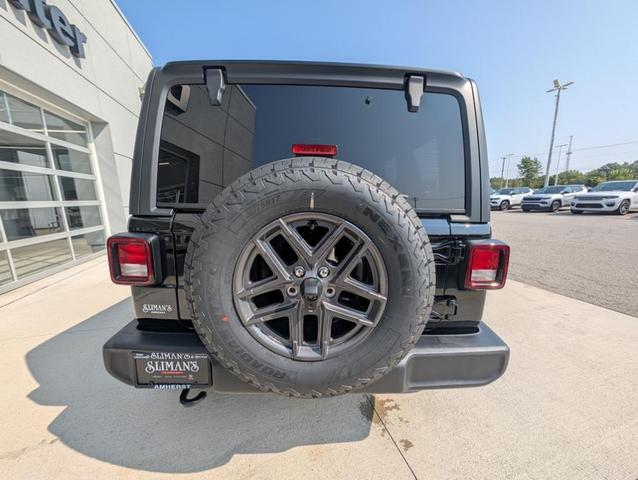 Photo of 2025 Black Jeep Wrangler