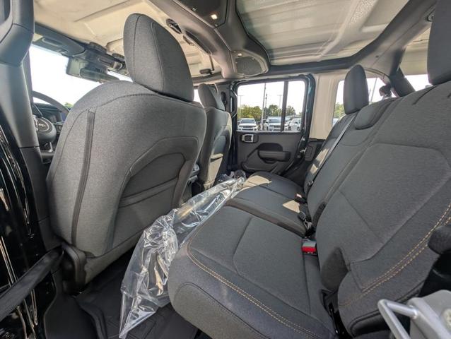 Photo of 2025 Black Jeep Wrangler