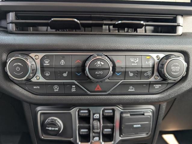 Photo of 2025 Black Jeep Wrangler