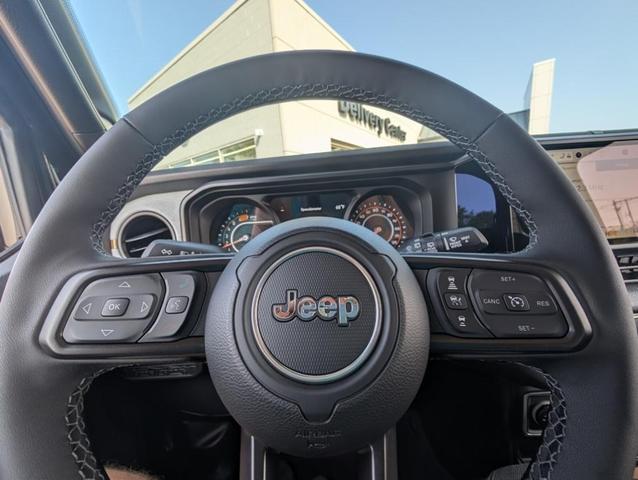 Photo of 2025 Black Jeep Wrangler