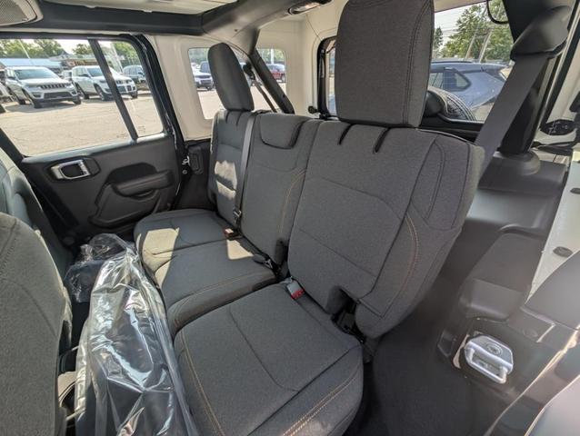 Photo of 2025 Black Jeep Wrangler