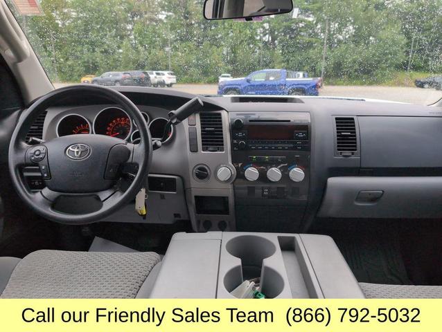 Photo of 2011 Magnetic Gray Metallic Toyota Tundra
