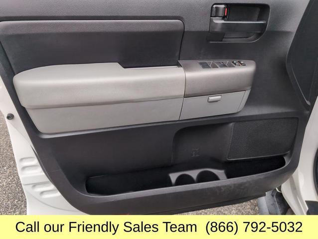 Photo of 2011 Magnetic Gray Metallic Toyota Tundra