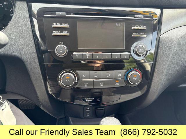 Photo of 2015 Gun Metallic Nissan Rogue