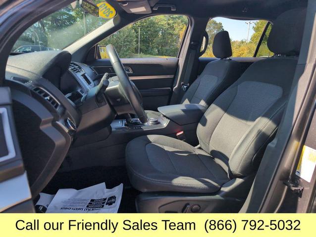 Photo of 2019 Magnetic Metallic Ford Explorer