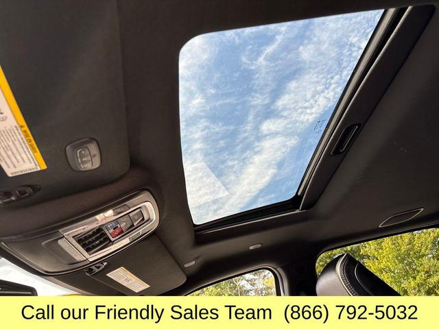 Photo of 2022 Granite Crystal Metallic Clearcoat RAM 2500
