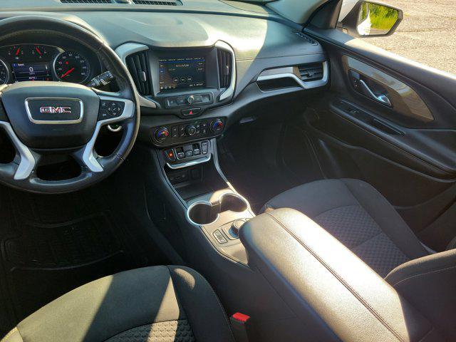 Photo of 2019 Summit White GMC Terrain