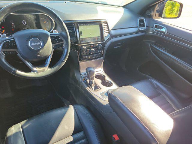 Photo of 2019 Diamond Black Crystal Pearlcoat Jeep Grand Cherokee