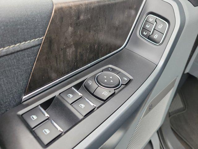 Photo of 2021 Oxford White Ford F-150