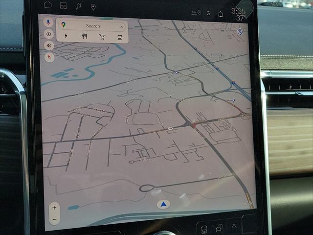 Photo of 2025 Summit White GMC Sierra EV
